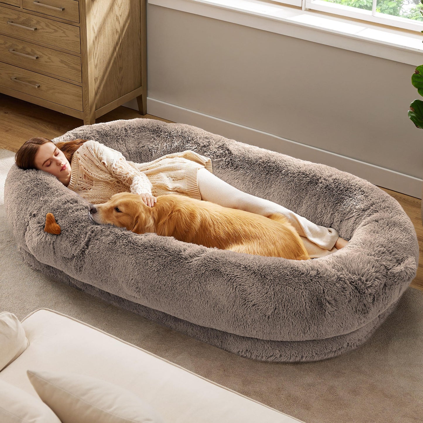 Calming Donut Dog Bed with Washable Faux Fur